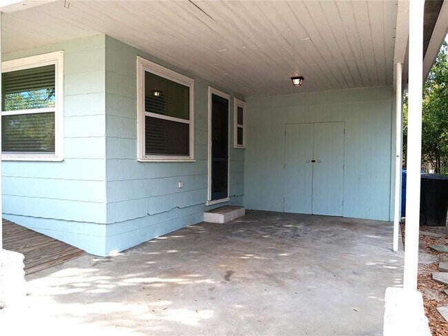 Foto del edificio - 4942 Oxford Ave N