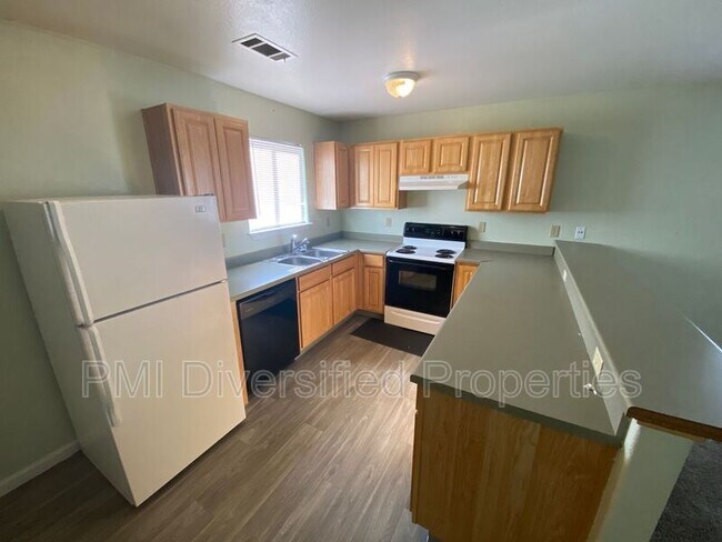 Building Photo - 965 Prater Way