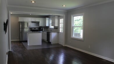 Building Photo - 2637 Semmes St