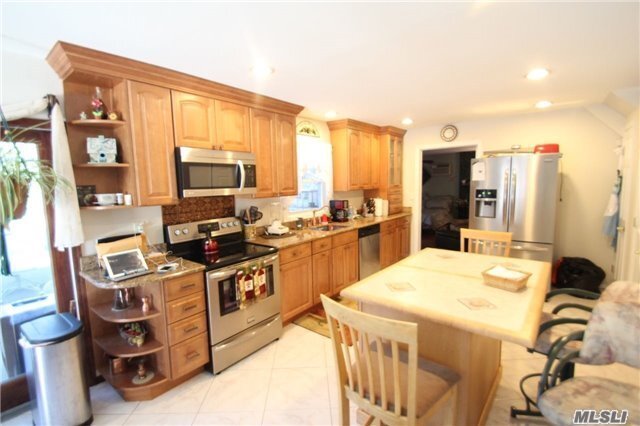 Foto del edificio - 69 Stuyvesant Rd