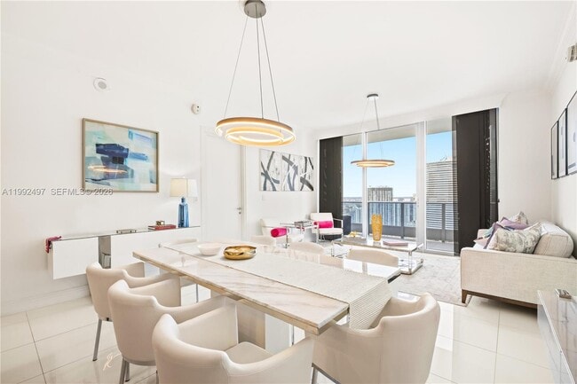 Foto del edificio - 200 Biscayne Boulevard Way