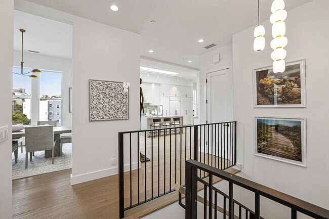 Building Photo - 1502 Golden Gate Ave