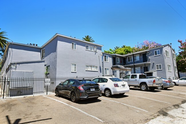 Foto del edificio - 2421-2427 E St