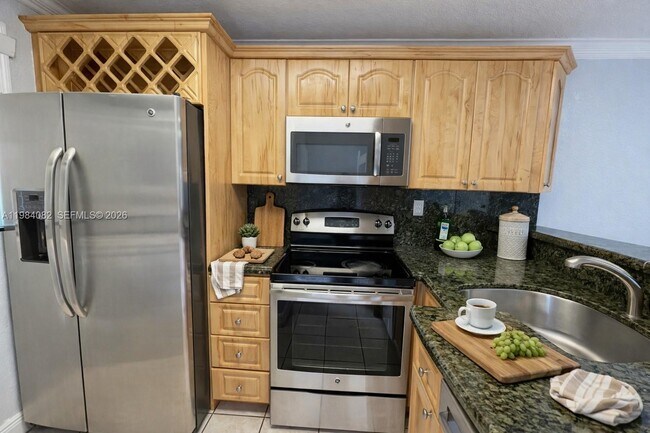 Foto del edificio - 7955 NW 8th St