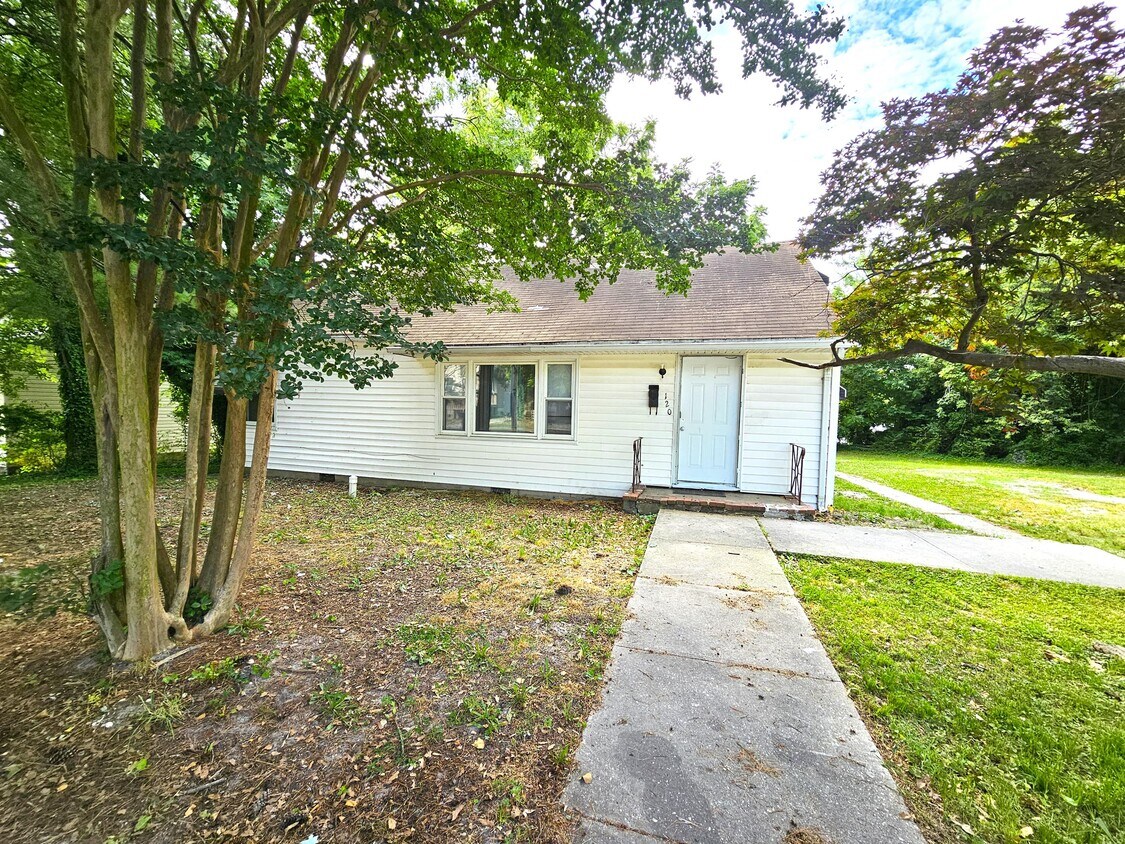 Primary Photo - 120 Delaware Ave