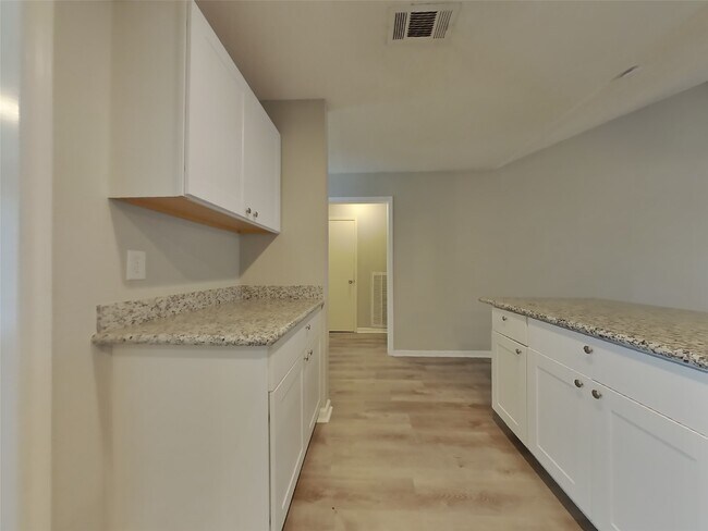 Foto del edificio - 3434 Deer Valley Dr