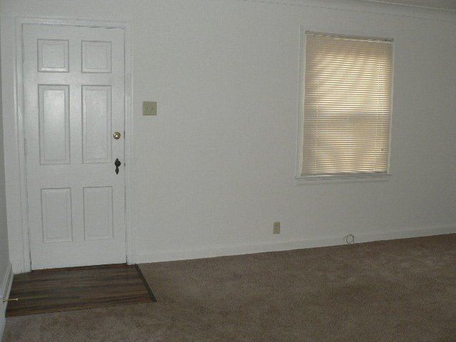 Building Photo - 3 br, 1 bath House - 9930 Gerald