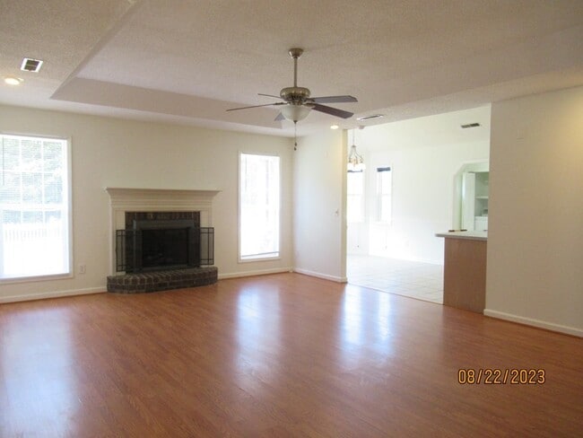 Building Photo - 6775 J J Roberts Dr
