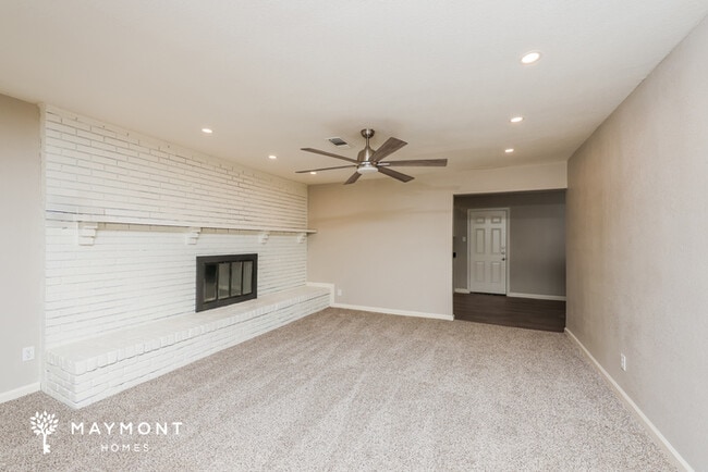 Building Photo - 1113 Westmoreland Dr