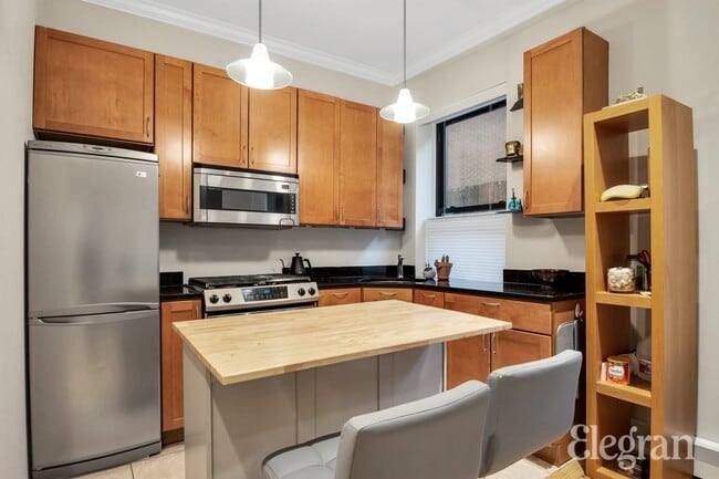 Foto del edificio - 149 Clinton Ave