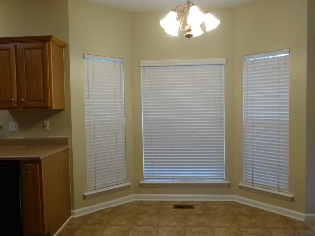 Building Photo - 4973 Alexis Drive