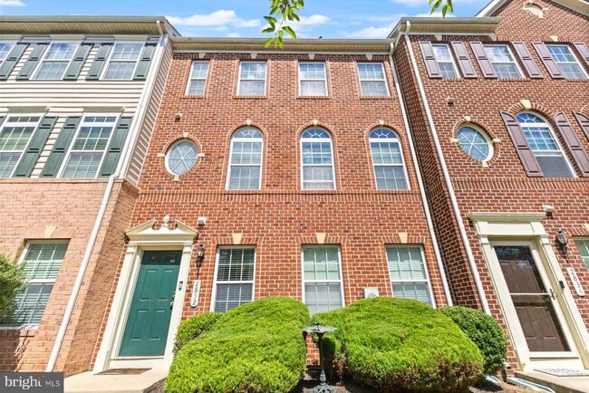 Foto del edificio - 2832 Admiral Ridge Rd