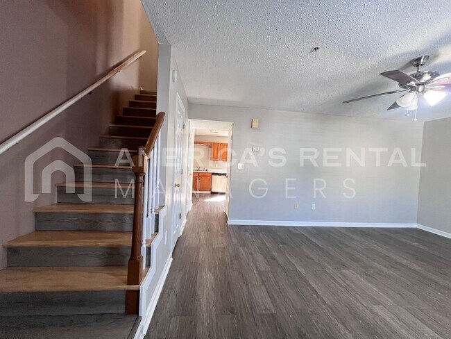 Building Photo - MOVE-IN SPECIAL!!! - Home for rent in Alabaster! - Sign a lease by 4/15 to receive HALF OFF FIRST...