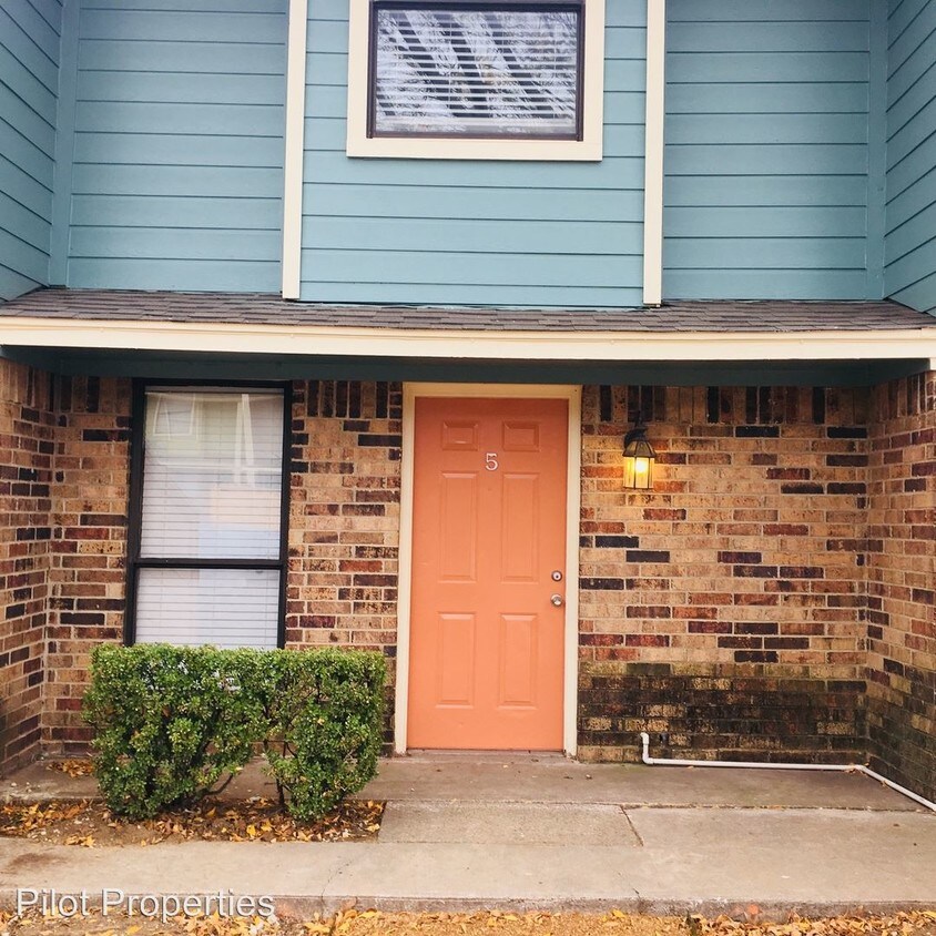 1738 Teasley Ln, Denton, TX 76205 Condo for Rent in Denton, TX