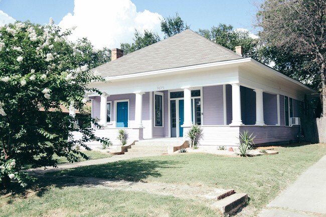 Foto del edificio - 1710 College Ave