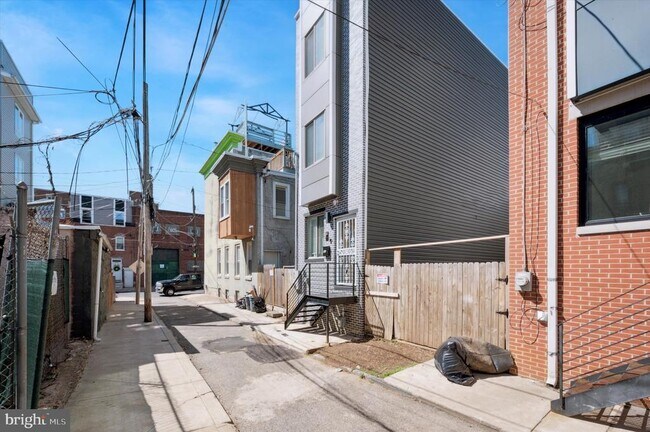 Foto del edificio - 2542 Arcadia St
