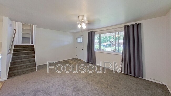 Foto del edificio - 4675 Holland St