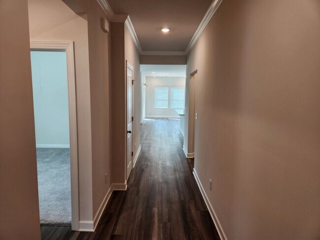 Foto del edificio - Charming 3-Bedroom, 2-Bathroom Single-Family Home in The Vineyards of Charlotte