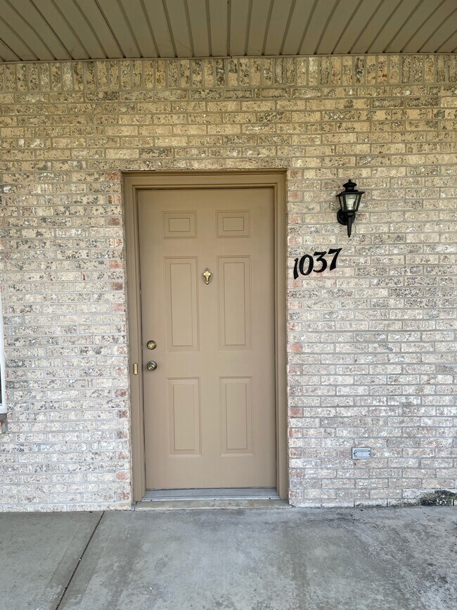 Foto del edificio - 1033 Jill Ct