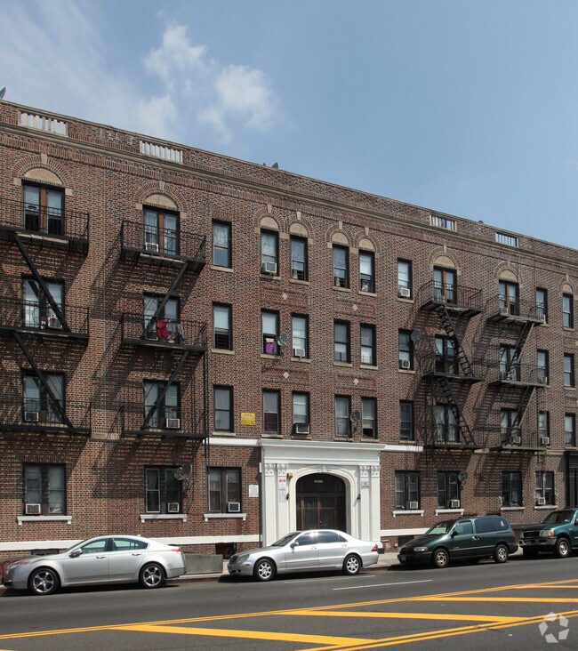 14611 Hillside Ave Jamaica, NY 11435 Rentals Jamaica, NY