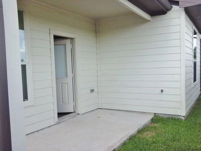 Building Photo - 12402 Maura Lane