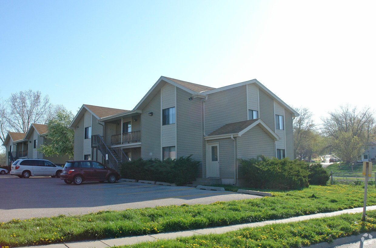Primary Photo - Jeffries Apartments