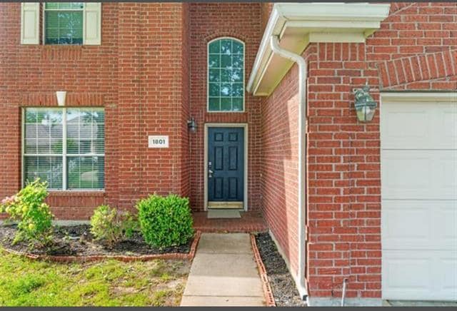 Building Photo - 1801 Sharpsbury Dr