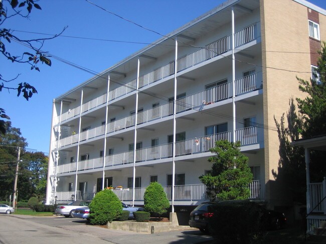 Building Photo - 6 Gilson Rd