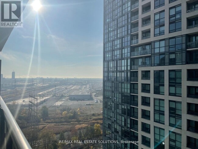 Building Photo - 30 Samuel Wood Wy