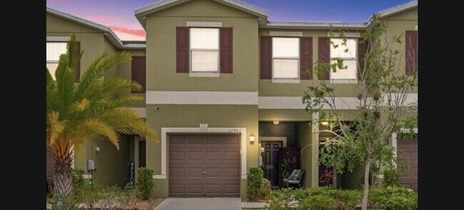 Foto del edificio - NEW pricing!!! Ready for move in! Town House 3/2.5 in Riverview