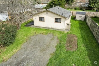 Building Photo - 1006 Hiller Rd