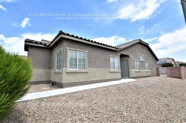 Building Photo - 6012 N Leaping Foal St