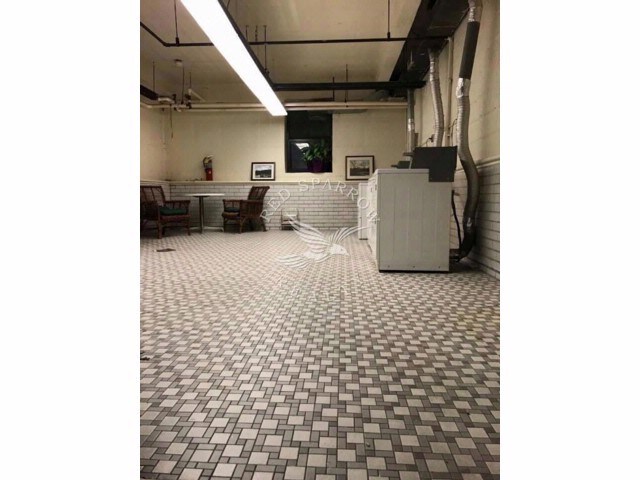Foto del edificio - 235 E 83rd St