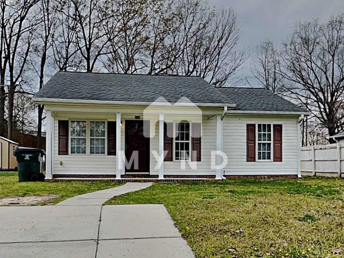 Primary Photo - 464 Jeffries St