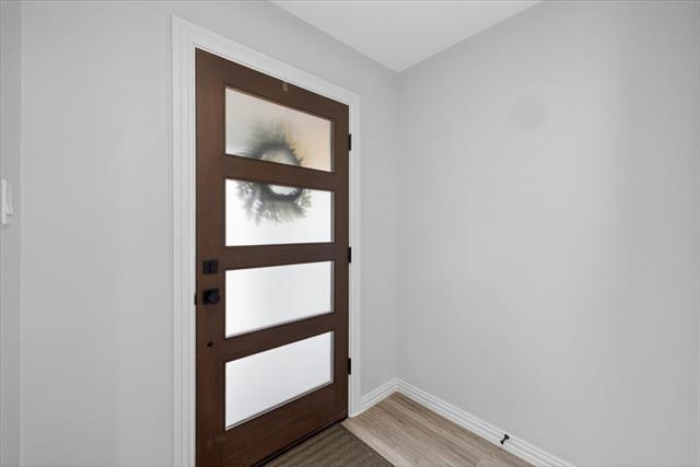 Foto del edificio - 3330 Sharpview Ln