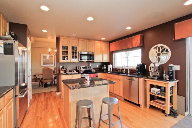 Foto del edificio - Beautiful 4BD/3.5BA Indian Peaks Home on Golf Course with Views!