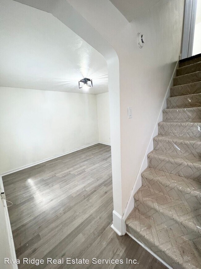 Building Photo - 3 br, 1 bath House - 7939 Thon Drive