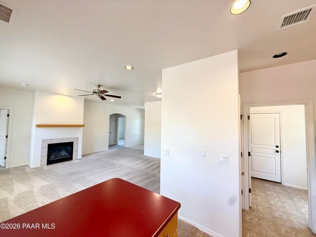 Building Photo - 1210 Gardenia Ln