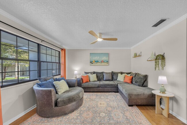 Building Photo - 26 Cobia St
