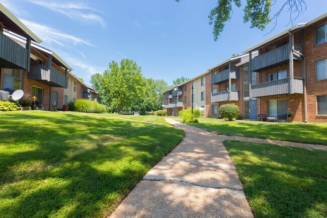Foto del edificio - Waterford Square