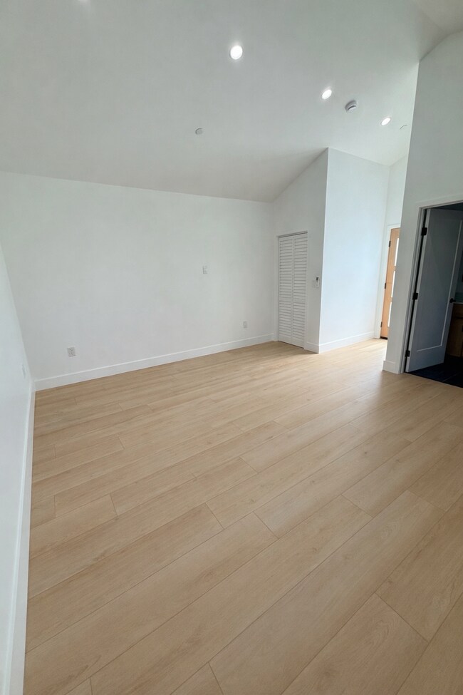 Foto del edificio - 111 E 60th St