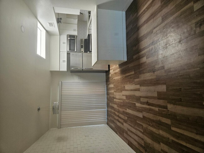 Foto del edificio - 2342 N 46th St