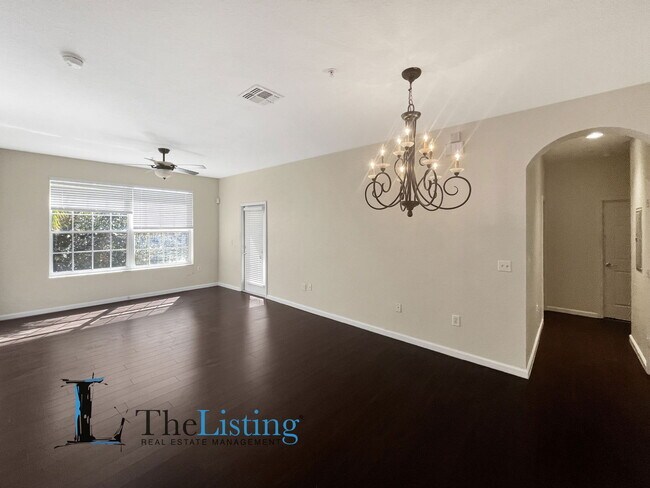 Foto del edificio - 8630 Buccilli Dr