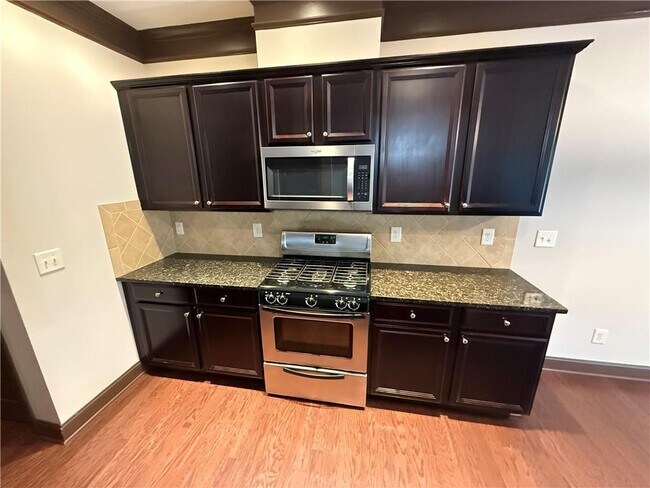 Foto del edificio - 1095 Township Cir