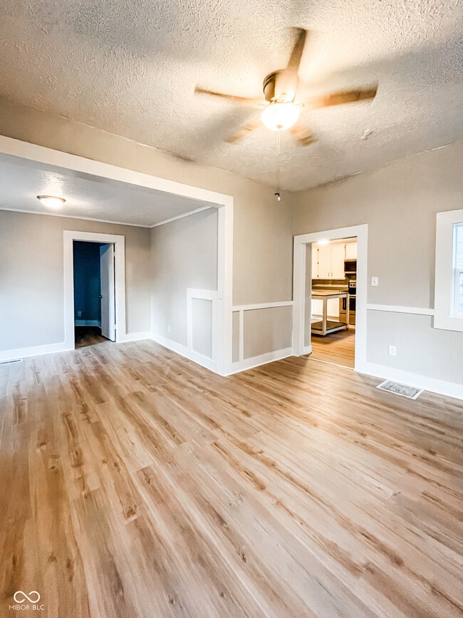 Foto del edificio - 102 Meridian St