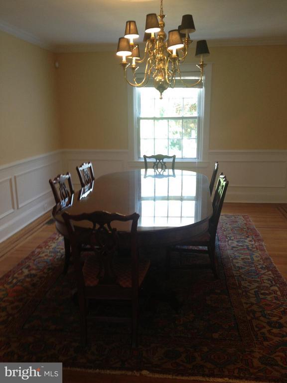 Building Photo - 214 E University Pkwy