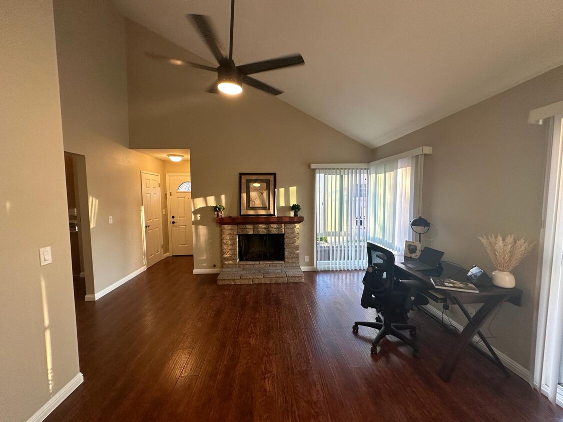 Living Room - 1924 Maple Ave