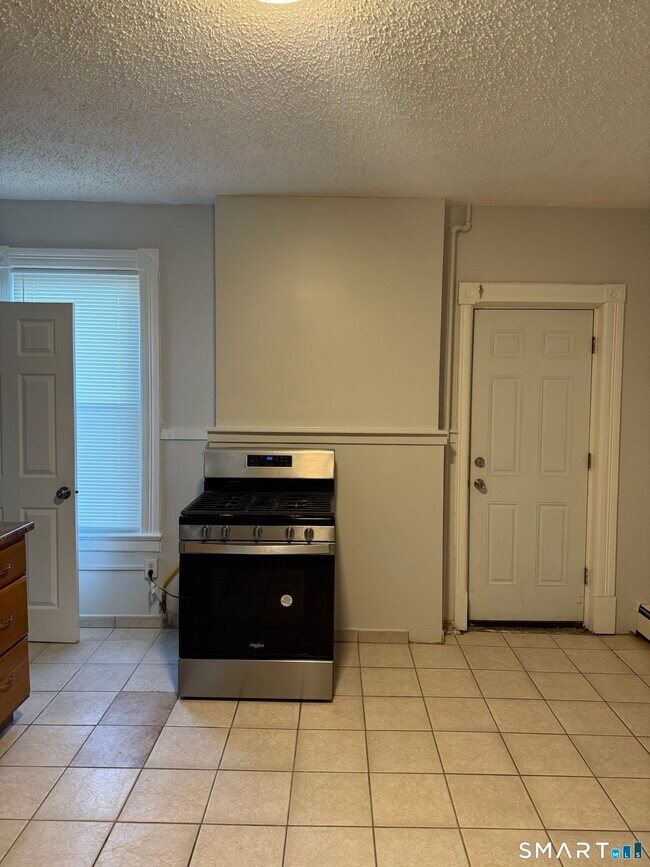 Foto del edificio - 192 Russ St