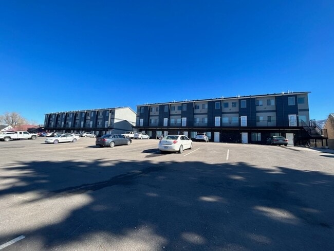 Building Photo - 354 S 300 W