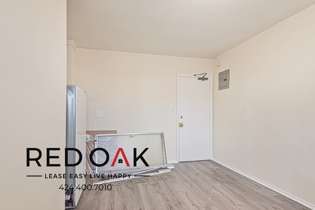 Foto del edificio - 615 N Rossmore Ave